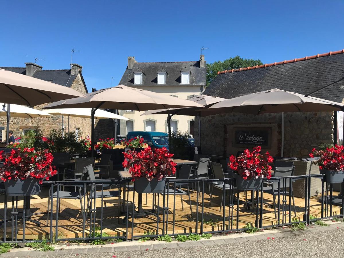 Le Relais De La Place Le Faou Exterior photo