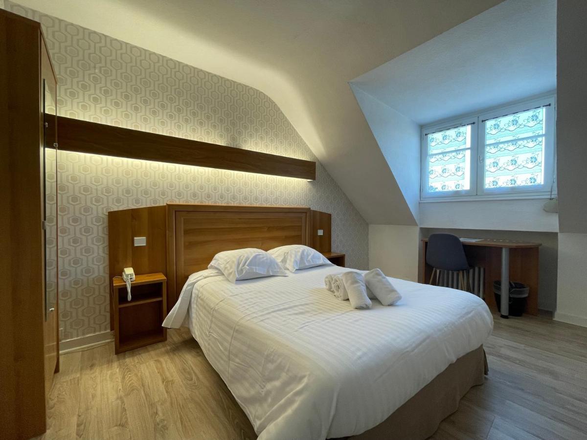 Le Relais De La Place Le Faou Exterior photo