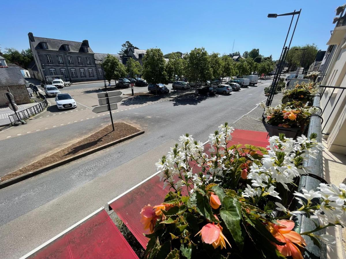 Le Relais De La Place Le Faou Exterior photo