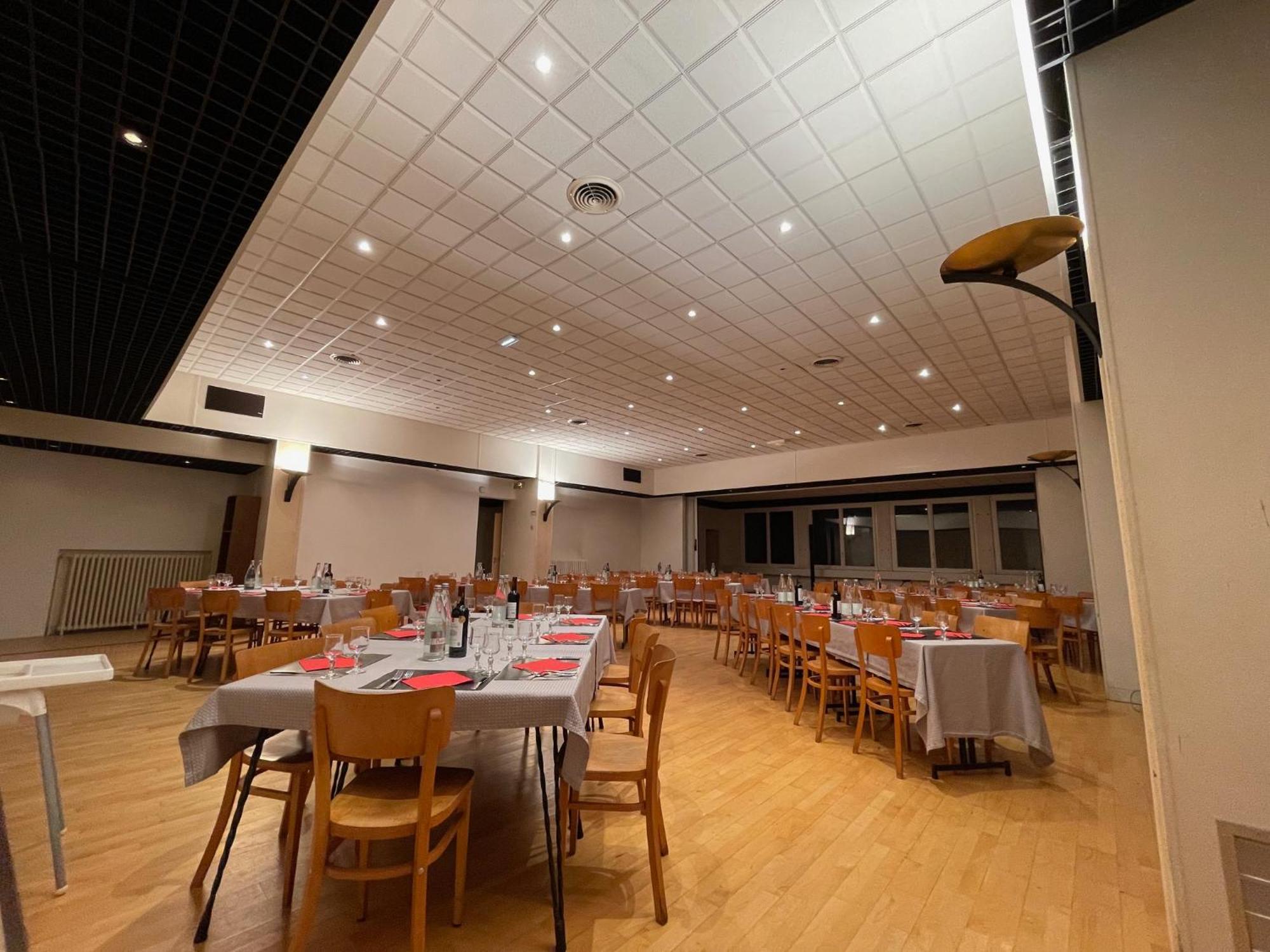 Le Relais De La Place Le Faou Exterior photo